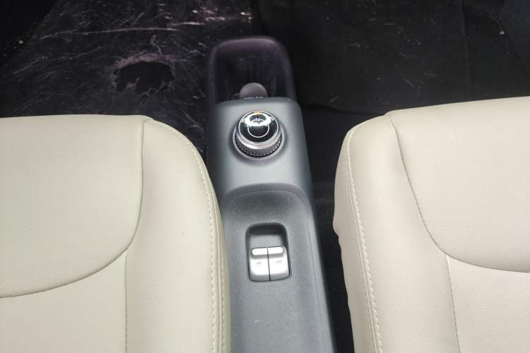 Used Wuling Zhiguang New Energy 2025 Comfort Model Gear Lever