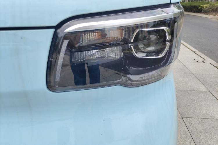 Used Wuling Zhiguang New Energy 2025 Comfort Model Left Front Headlight