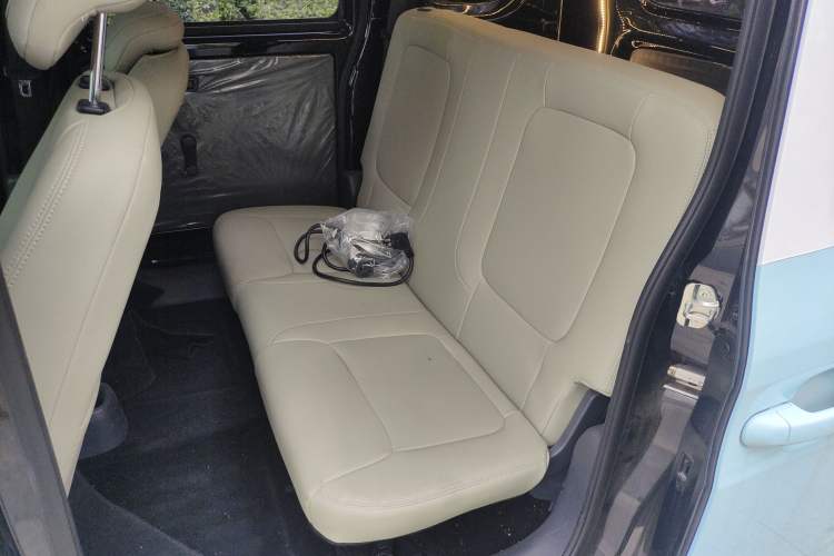 Used Wuling Zhiguang New Energy 2025 Comfort Model Left Rear Seat