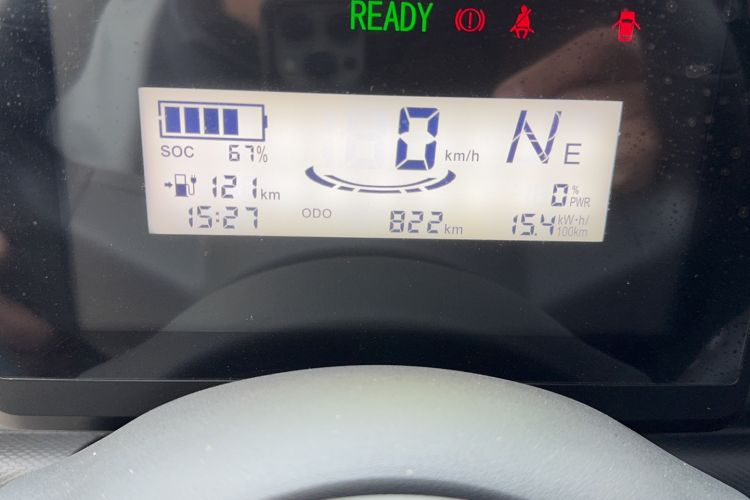 Used Wuling Zhiguang New Energy 2025 Comfort Model Odometer Close Up