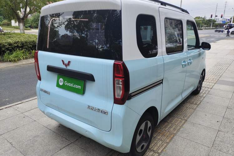 Used Wuling Zhiguang New Energy 2025 Comfort Model Rear Right 45 Deg