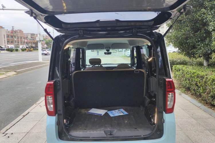 Used Wuling Zhiguang New Energy 2025 Comfort Model Trunk