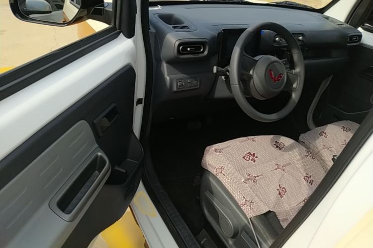 Used Wuling Zhiguang New Energy 2025 Model 305km Ambitious Edition Driver Seat