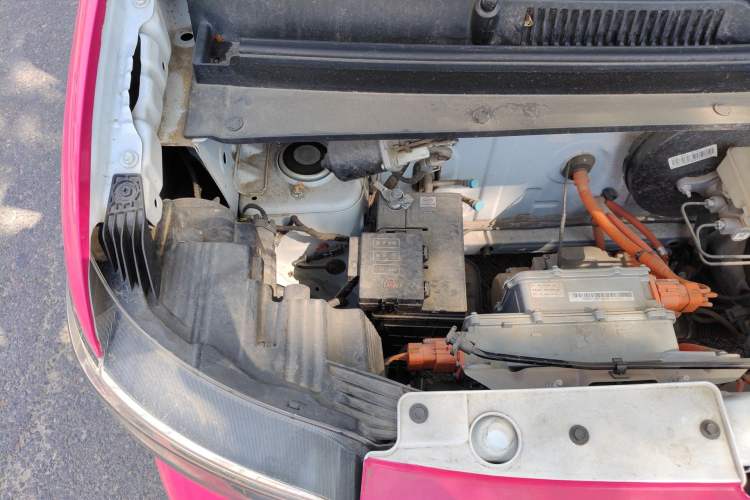 Used Wuling Zhiguang New Energy 2025 Comfort Model Engine Bay Right