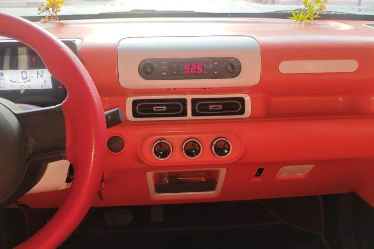 Used Wuling Zhiguang New Energy 2025 Comfort Model Audio And AC Panel