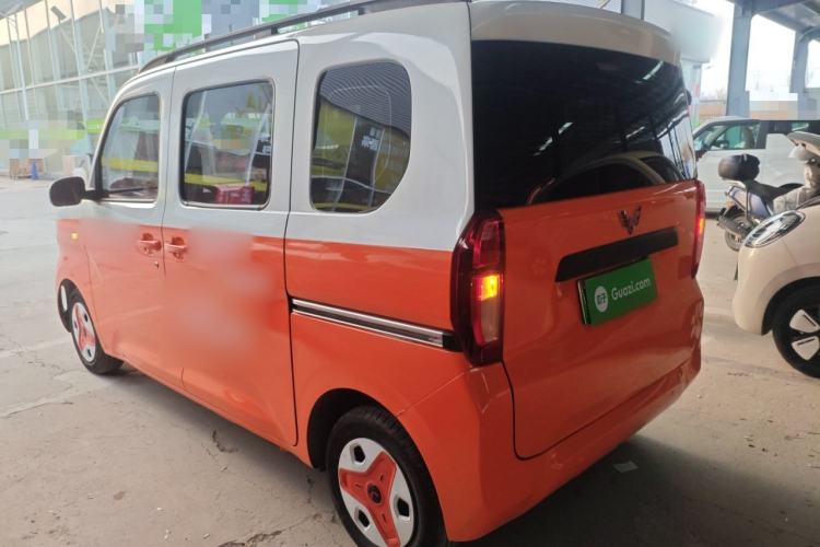 Used Wuling Zhiguang New Energy 2025 Comfort Model Exterior 2