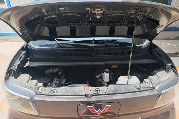 Used Wuling Zhiguang New Energy 2025 Comfort Model Engine Bay