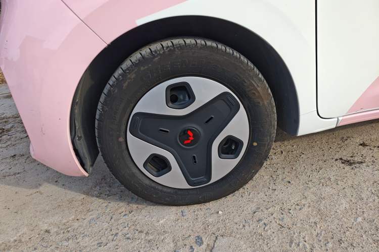 Used Wuling Zhiguang New Energy 2025 Comfort Model Exterior 7