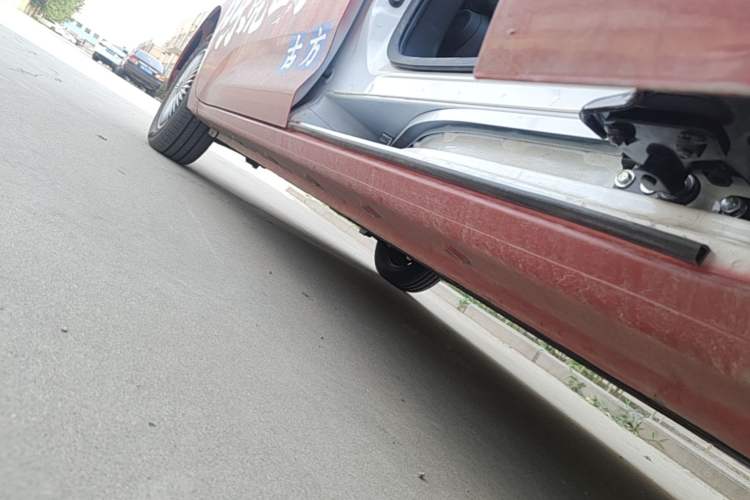 Used Wuling Zhiguang New Energy 2025 Comfort Model Left Side Sill