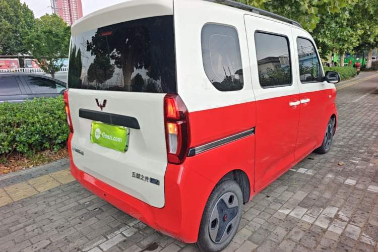 Used Wuling Zhiguang New Energy 2025 Comfort Model Rear Right 45 Deg