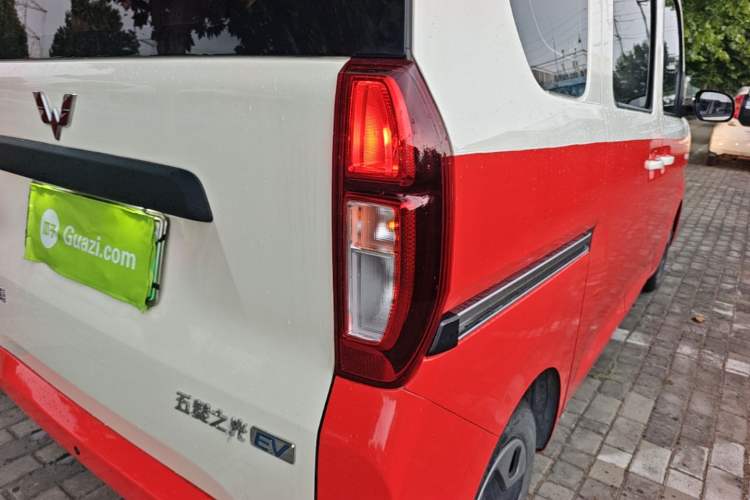 Used Wuling Zhiguang New Energy 2025 Comfort Model Right Rear Taillight