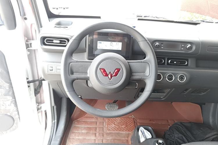 Used Wuling Zhiguang New Energy 2025 Comfort Model Steering Wheel