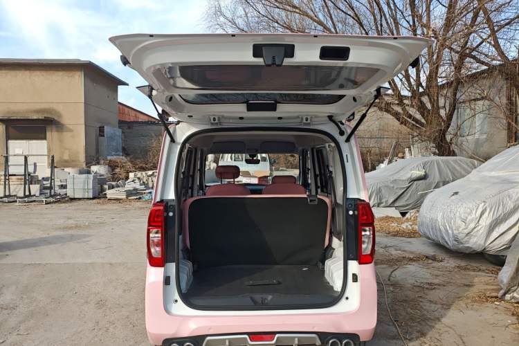 Used Wuling Zhiguang New Energy 2025 Comfort Model Trunk
