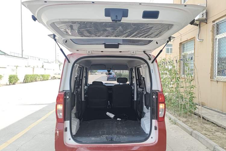 Used Wuling Zhiguang New Energy 2025 Comfort Model Trunk
