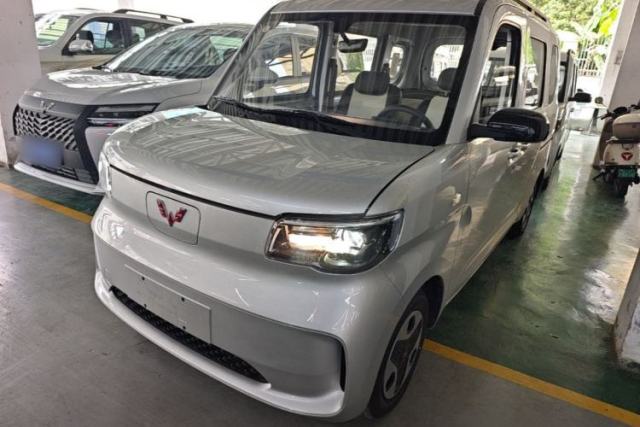 Used Wuling Zhiguang New Energy 2025 Model 305km Ambitious Edition