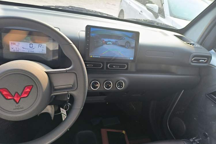 Used Wuling Zhiguang New Energy 2025 Comfort Model Audio And AC Panel