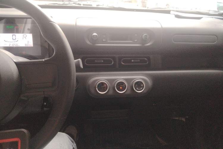 Used Wuling Zhiguang New Energy 2025 Comfort Model Audio And AC Panel