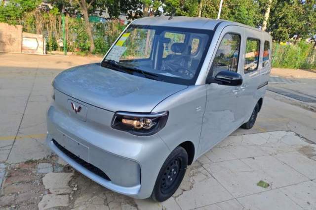 Ojetý Wuling Zhiguang New Energy 2025 Standard Model