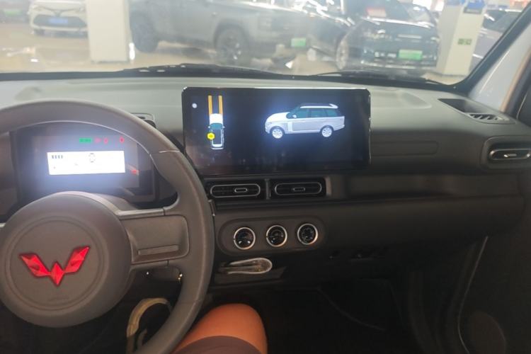 Used Wuling Zhiguang New Energy 2025 Comfort Model Center Console