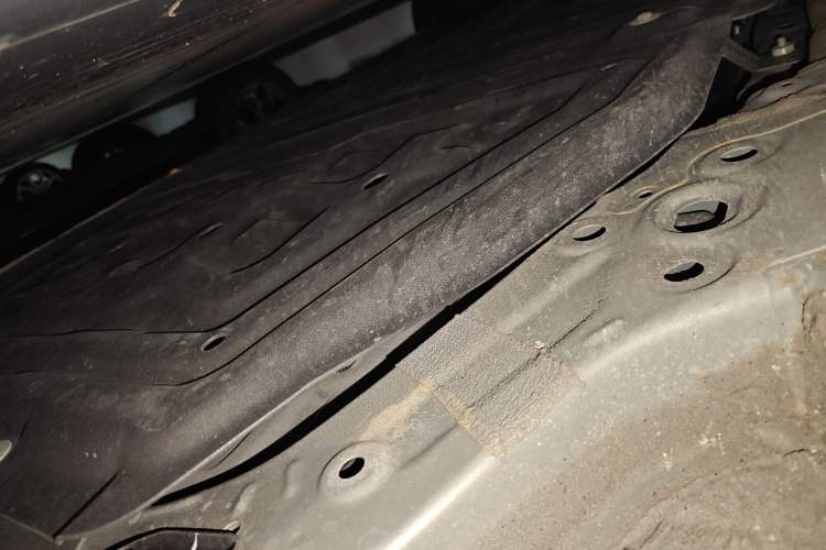 Used Wuling Zhiguang New Energy 2025 Comfort Model Chassis Front Right