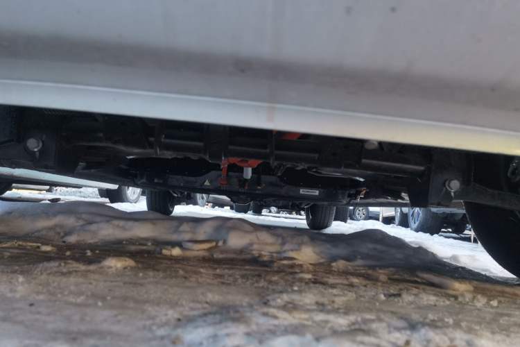 Used Wuling Zhiguang New Energy 2025 Standard Model Chassis Front