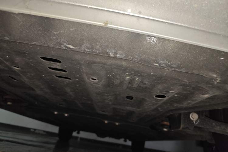 Used Wuling Zhiguang New Energy 2025 Comfort Model Chassis Front
