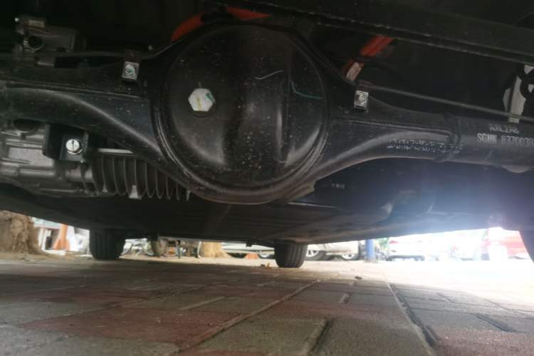 Used Wuling Zhiguang New Energy 2025 Model 305km Ambitious Edition Chassis Rear
