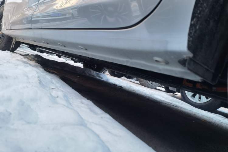 Used Wuling Zhiguang New Energy 2025 Standard Model Chassis Rear Left