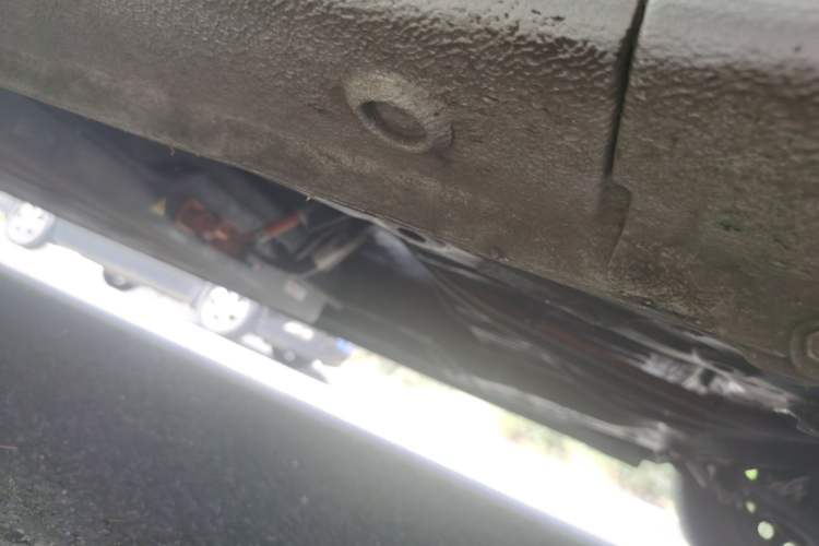 Used Wuling Zhiguang New Energy 2025 Standard Model Chassis Rear Right