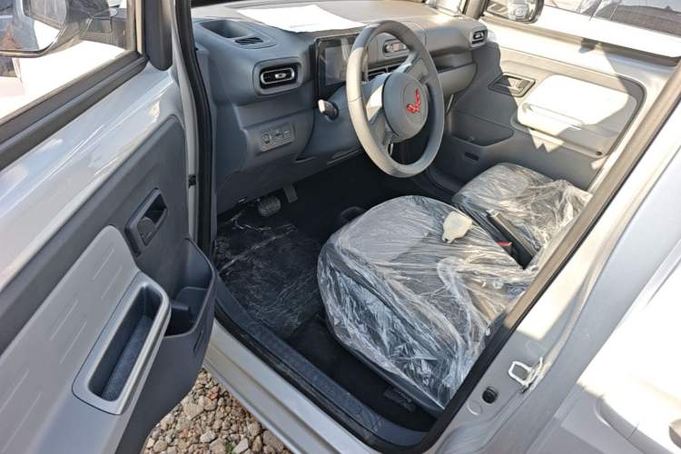 Used Wuling Zhiguang New Energy 2025 Model 305km Ambitious Edition Driver Seat