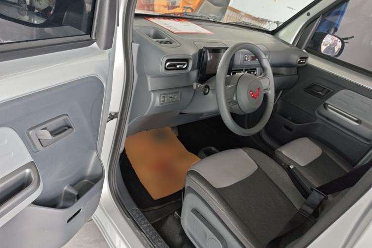 Used Wuling Zhiguang New Energy 2025 Model 305km Ambitious Edition Driver Seat