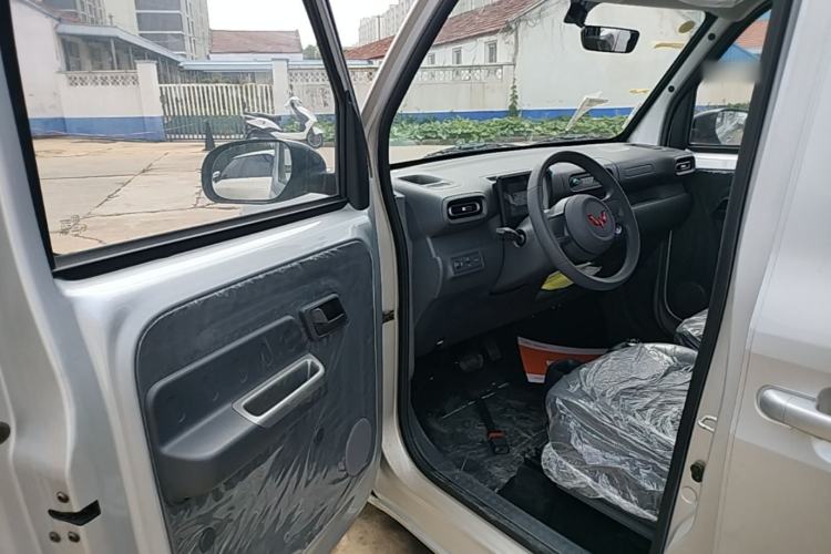 Used Wuling Zhiguang New Energy 2025 Comfort Model Driver Seat