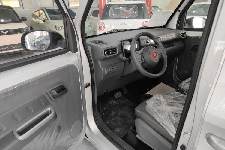 Used Wuling Zhiguang New Energy 2025 Comfort Model Driver Seat