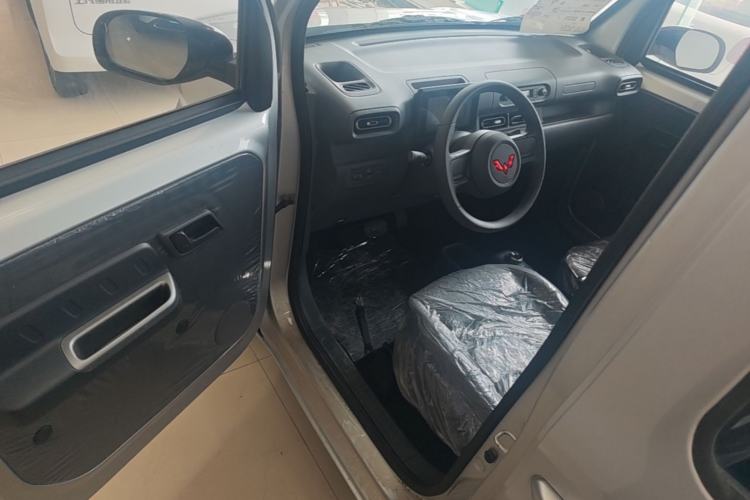 Used Wuling Zhiguang New Energy 2025 Comfort Model Driver Seat