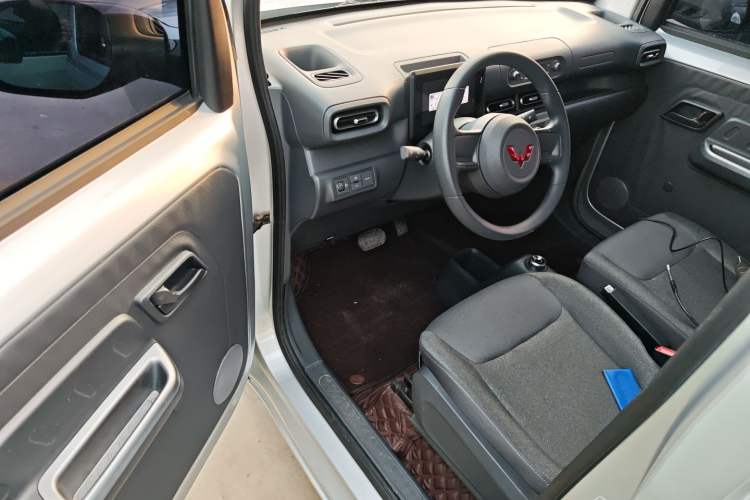 Used Wuling Zhiguang New Energy 2025 Comfort Model Driver Seat