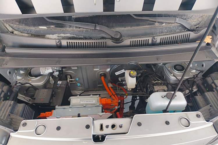 Used Wuling Zhiguang New Energy 2025 Model 305km Ambitious Edition Engine Bay