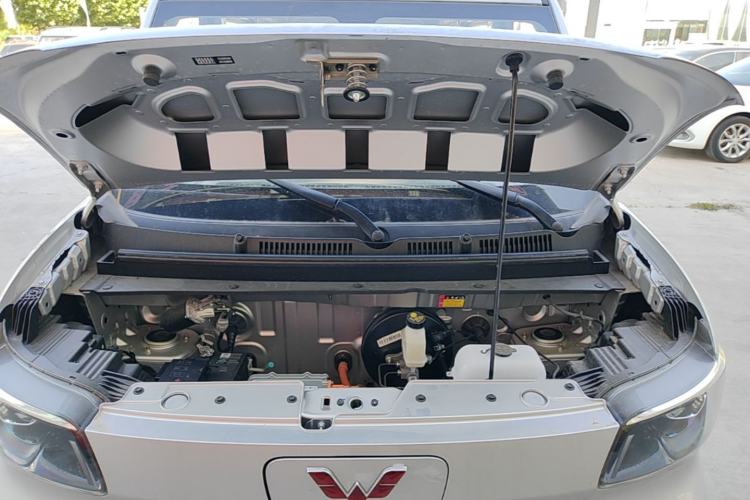 Used Wuling Zhiguang New Energy 2025 Comfort Model Engine Bay