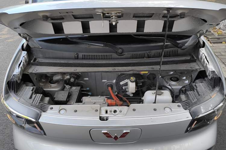 Used Wuling Zhiguang New Energy 2025 Comfort Model Engine Bay