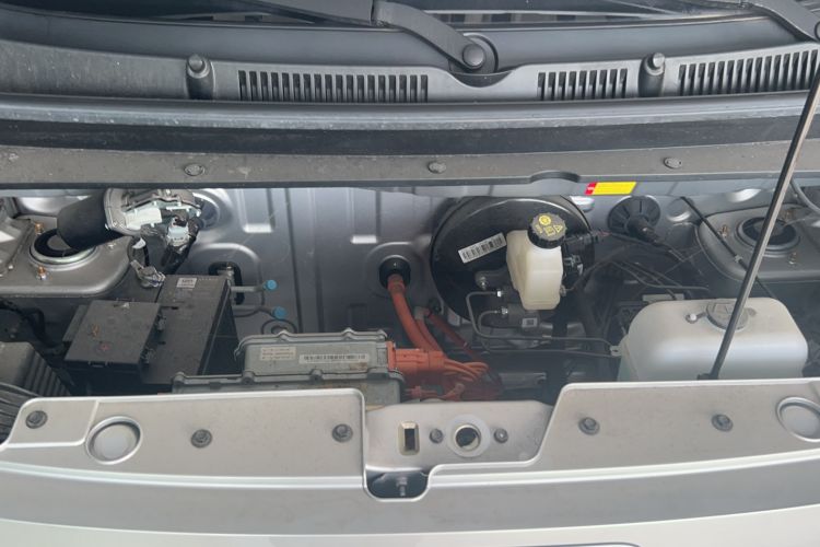 Used Wuling Zhiguang New Energy 2025 Comfort Model Engine Bay