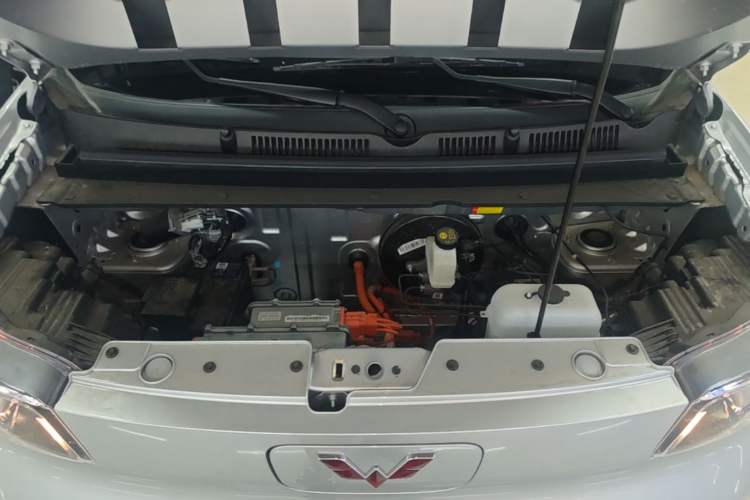 Used Wuling Zhiguang New Energy 2025 Comfort Model Engine Bay