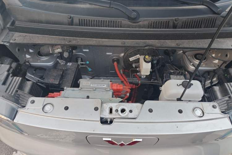 Used Wuling Zhiguang New Energy 2025 Model 305km Ambitious Edition Engine Bay