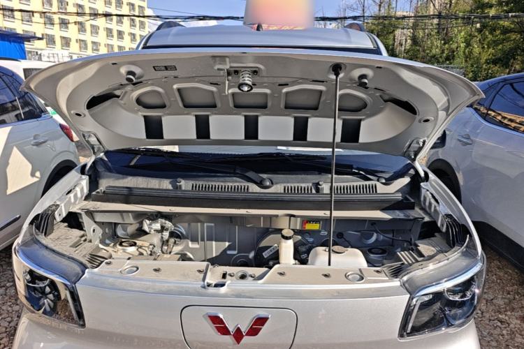 Used Wuling Zhiguang New Energy 2025 Model 305km Ambitious Edition Engine Bay