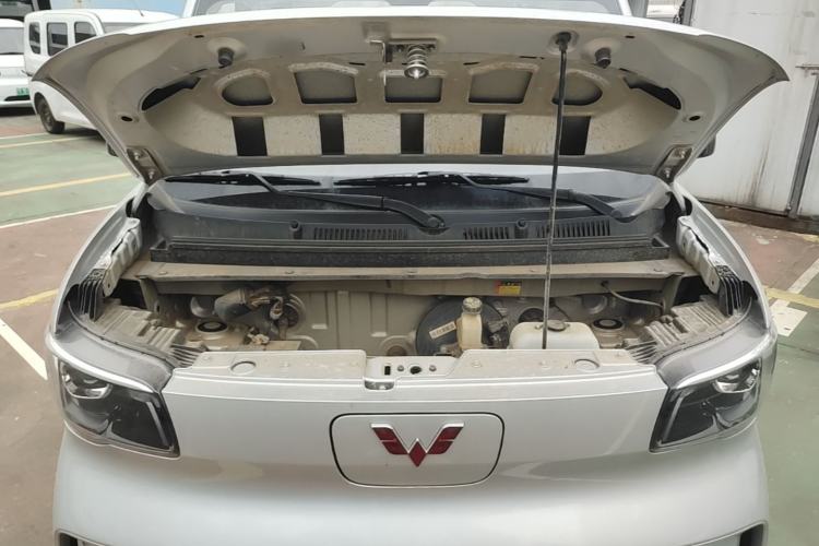 Used Wuling Zhiguang New Energy 2025 Standard Model Engine Bay