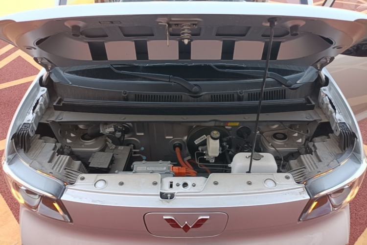 Used Wuling Zhiguang New Energy 2025 Comfort Model Engine Bay