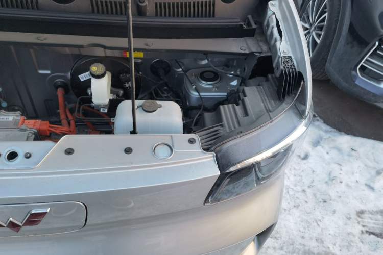 Used Wuling Zhiguang New Energy 2025 Standard Model Engine Bay Left