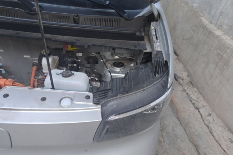 Used Wuling Zhiguang New Energy 2025 Comfort Model Engine Bay Left
