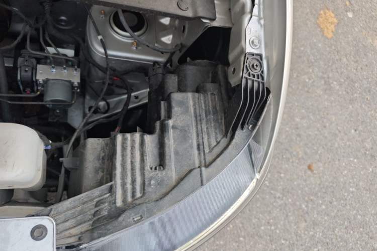 Used Wuling Zhiguang New Energy 2025 Standard Model Engine Bay Left