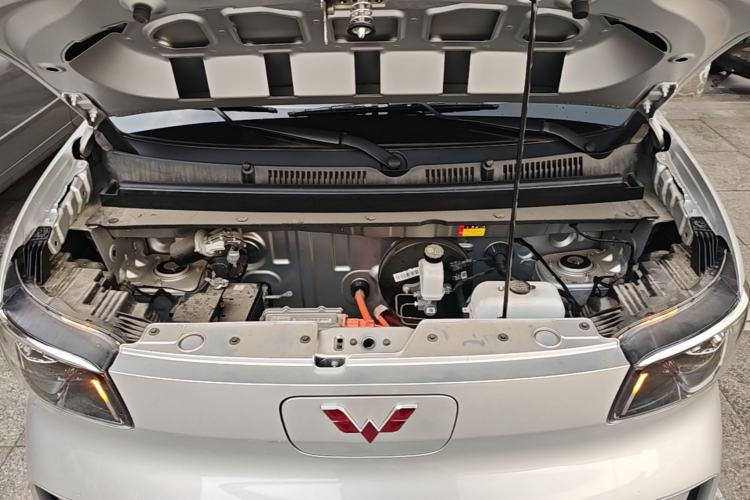 Used Wuling Zhiguang New Energy 2025 Model 305km Ambitious Edition Engine Bay