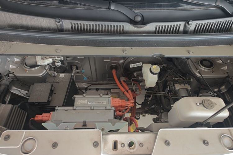 Used Wuling Zhiguang New Energy 2025 Model 305km Ambitious Edition Engine Bay