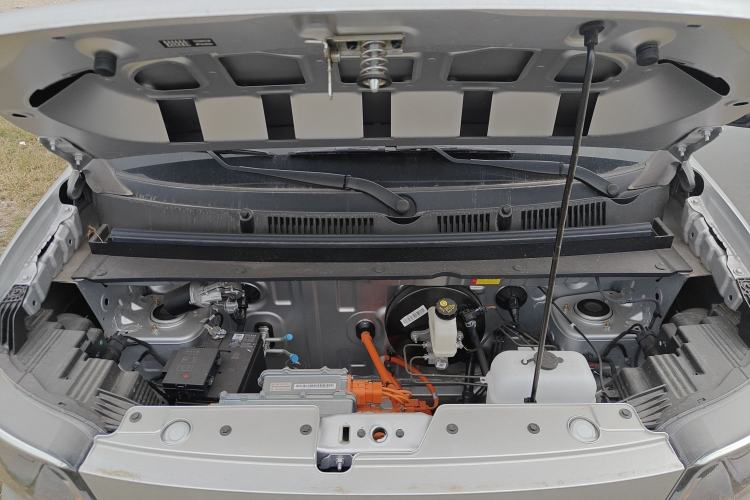 Used Wuling Zhiguang New Energy 2025 Comfort Model Engine Bay